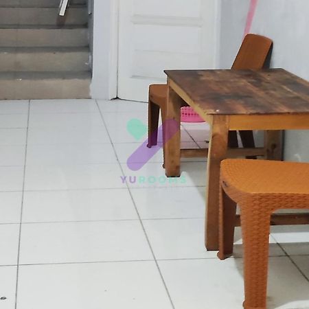 New Jasmine Guest House By Yurooms Blitar Buitenkant foto