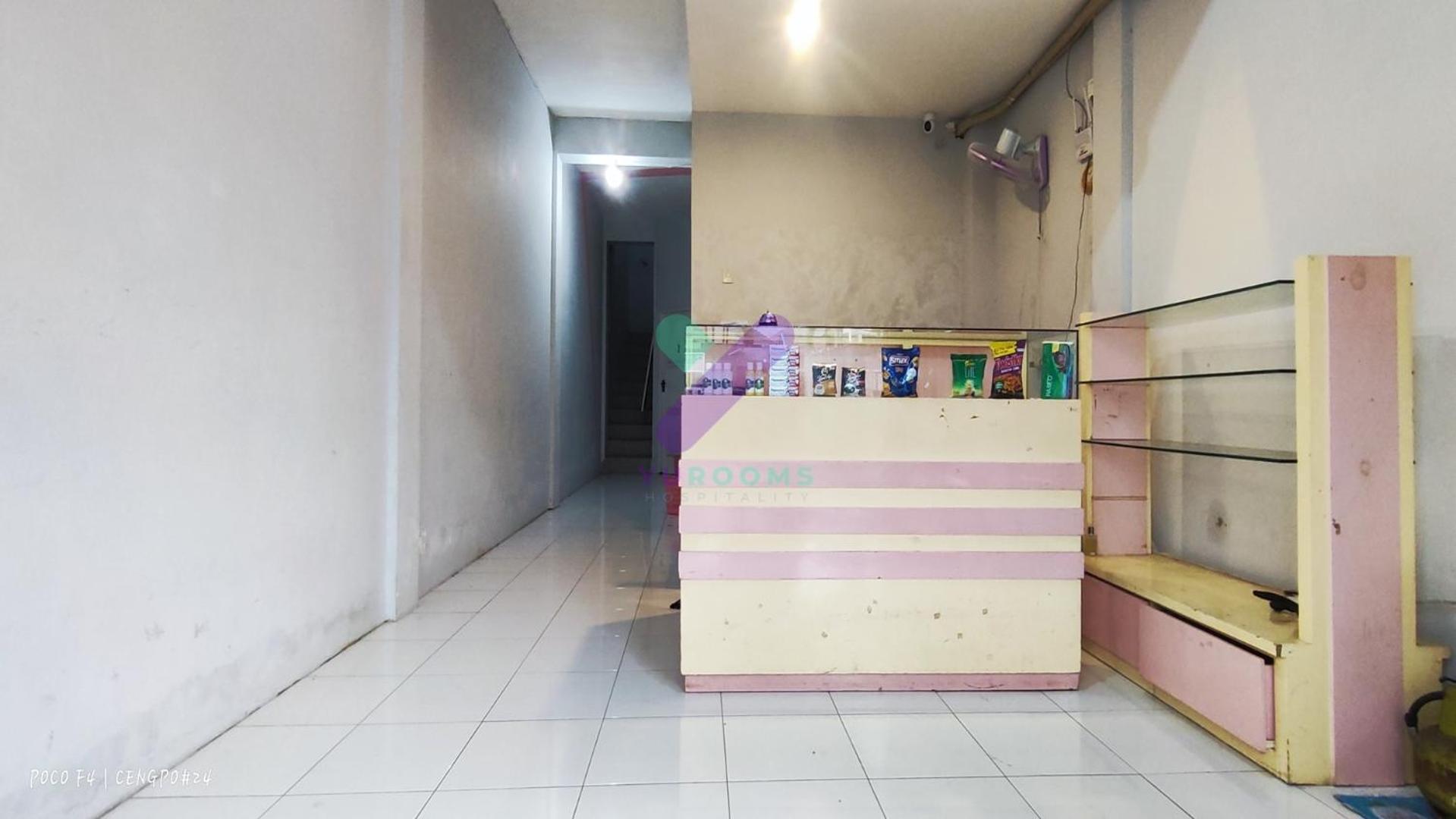 New Jasmine Guest House By Yurooms Blitar Buitenkant foto